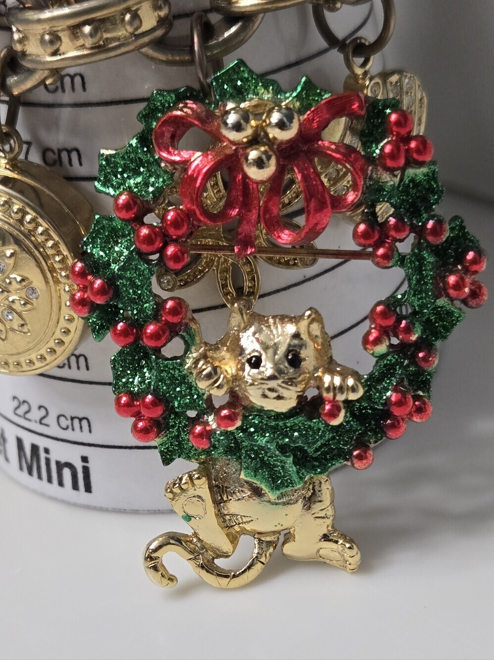 AJC Gold Cat Wreath Holiday Brooch - Green and Red Enamel - Picture 6 of 13